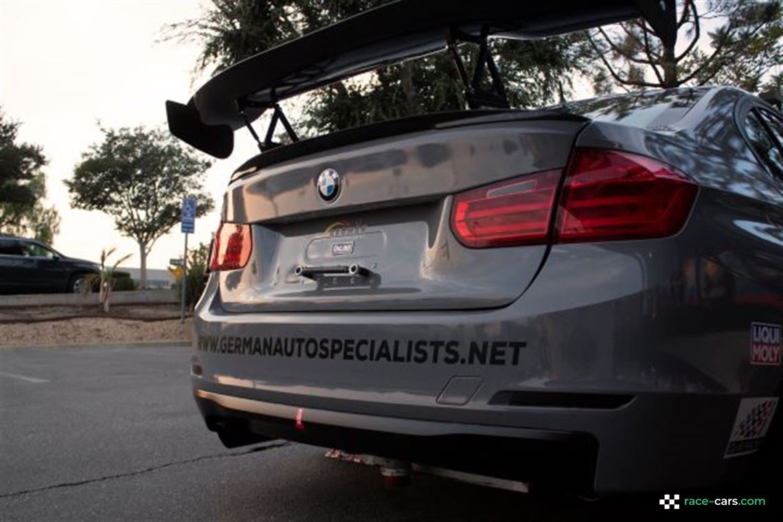 2013-bmw-328i-f30-imsa-race-car