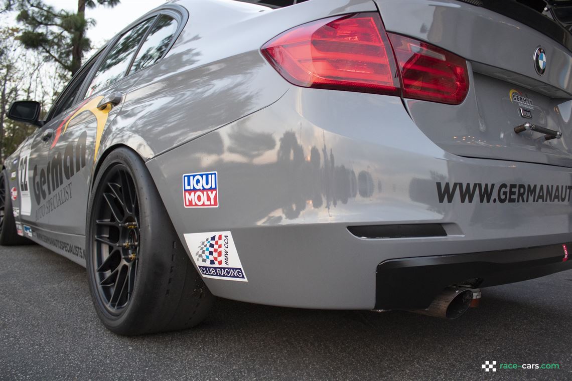 2013-bmw-328i-f30-imsa-race-car