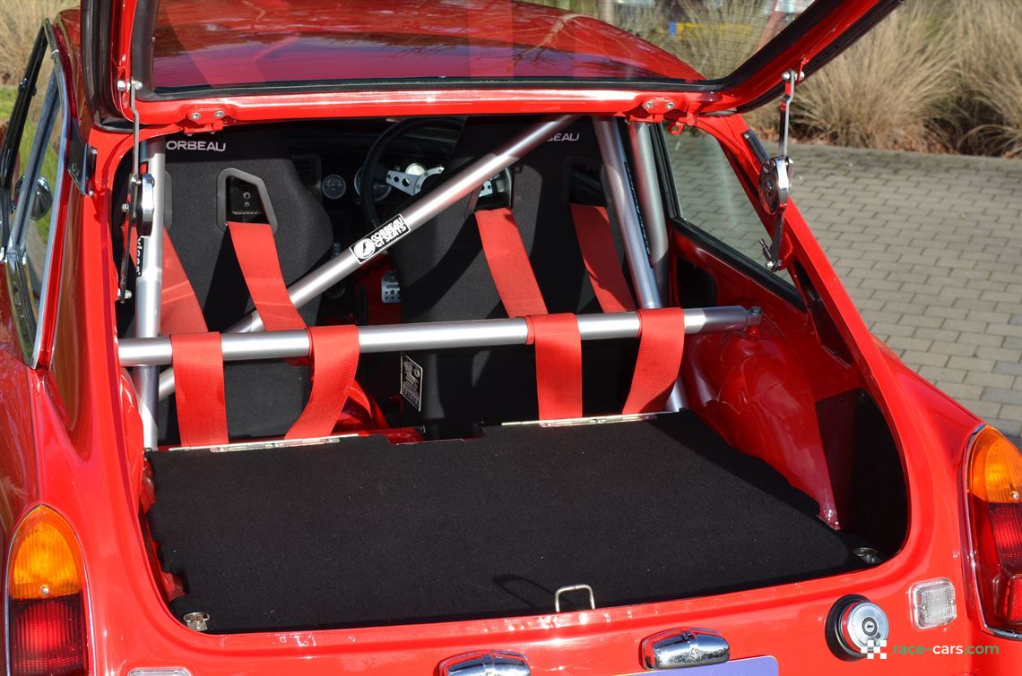 1979-mgb-gt-v8-sebring